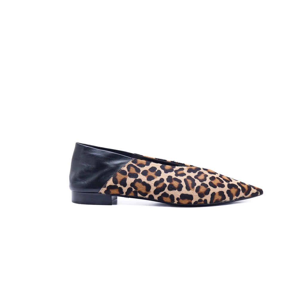 Ballerina in pony leopard e nappa nera